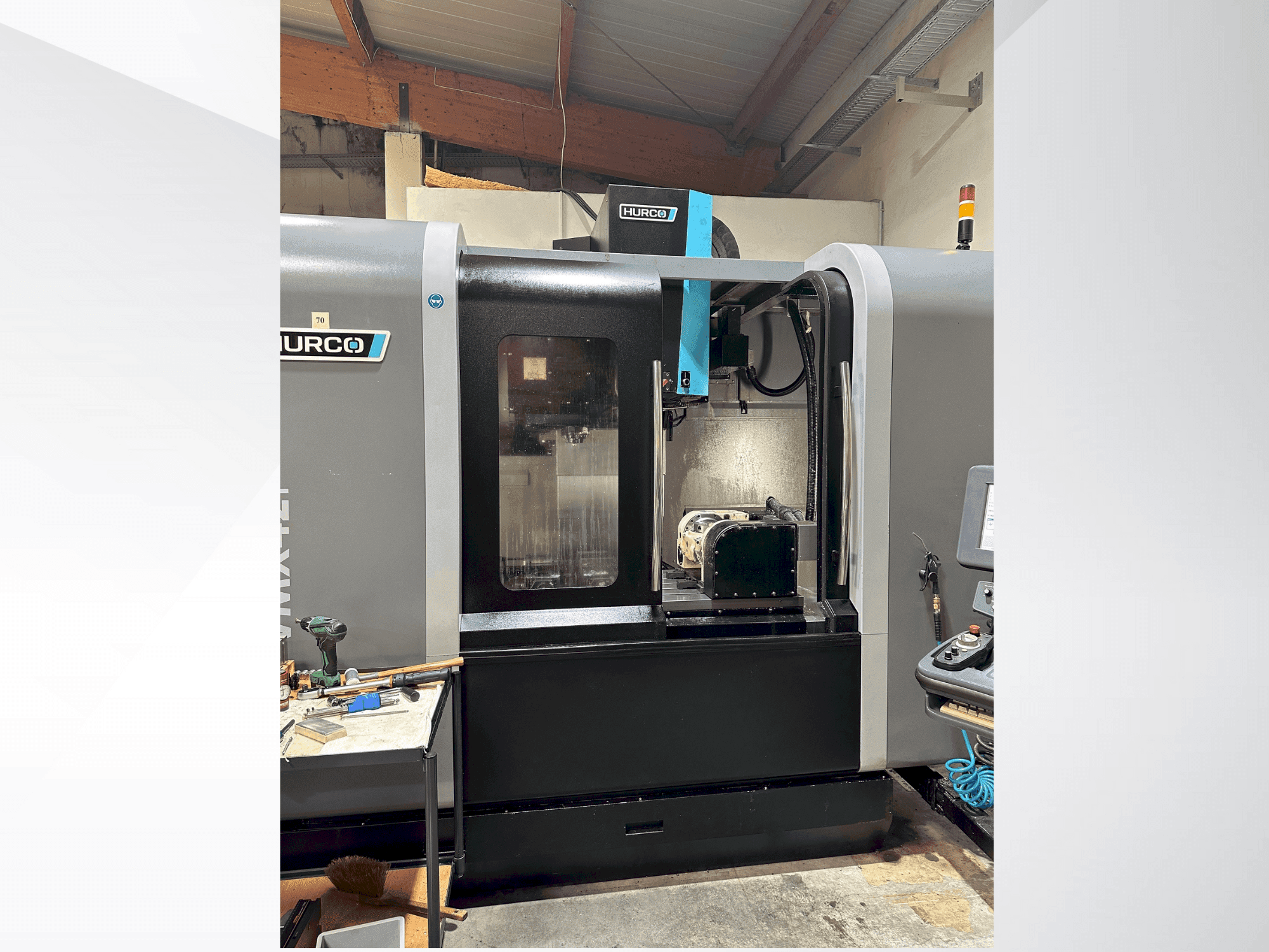 Mašīnas Hurco VMX 42i  pretskats