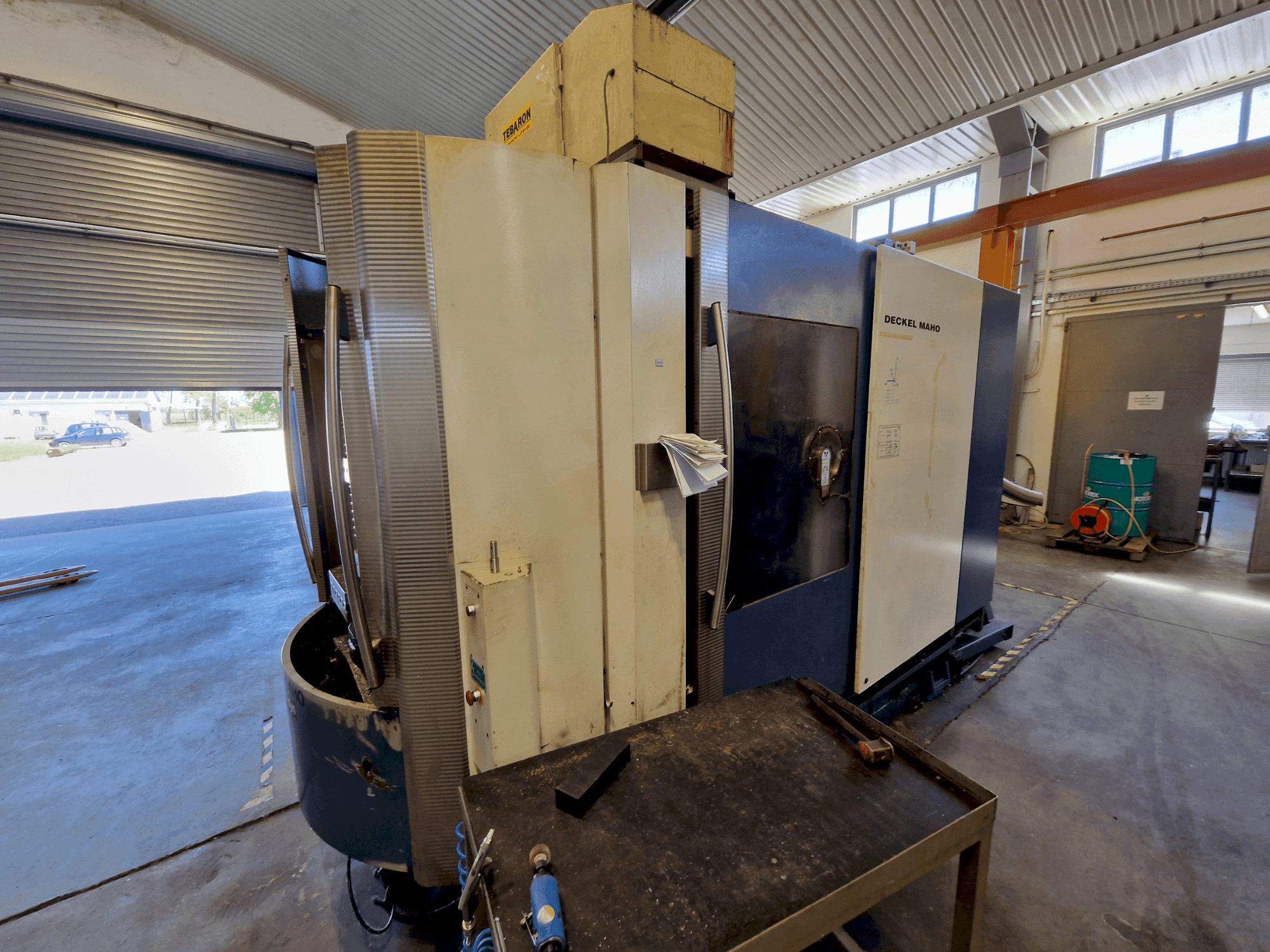 Mašīnas DECKEL MAHO DMC 60 H Hy Din  pretskats