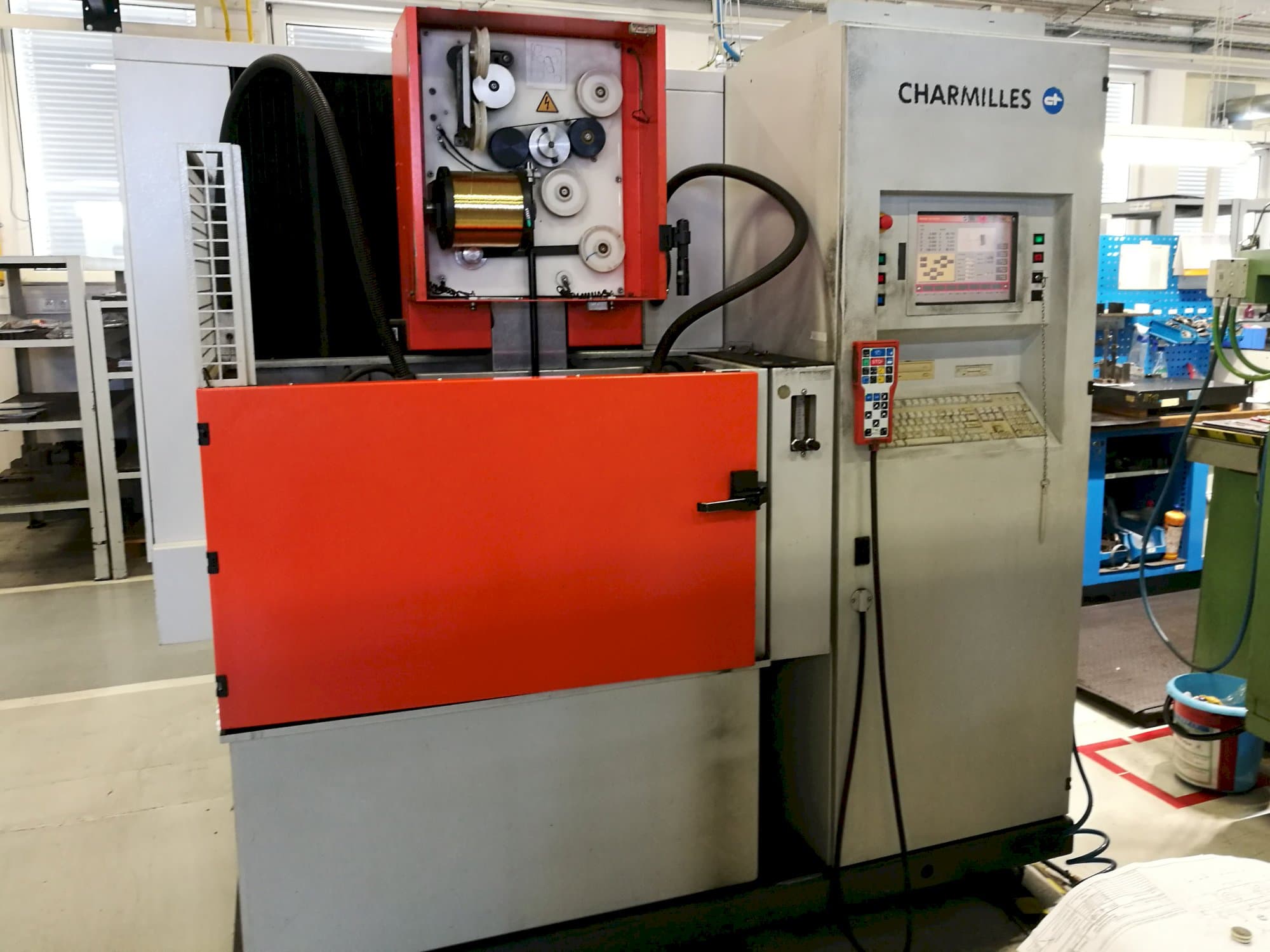 Mašīnas CHARMILLES ROBOFIL 240 SL  pretskats