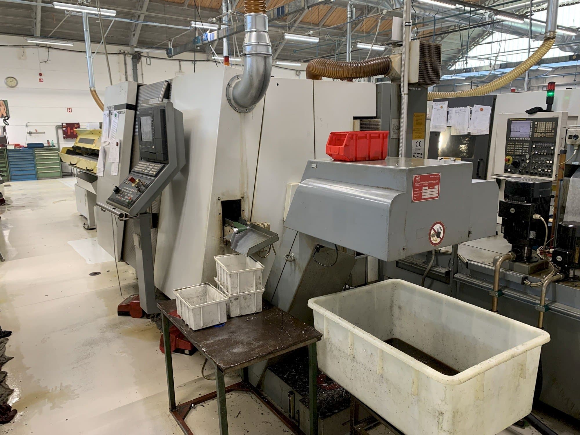 Mašīnas Gildemeister Twin 32  pretskats