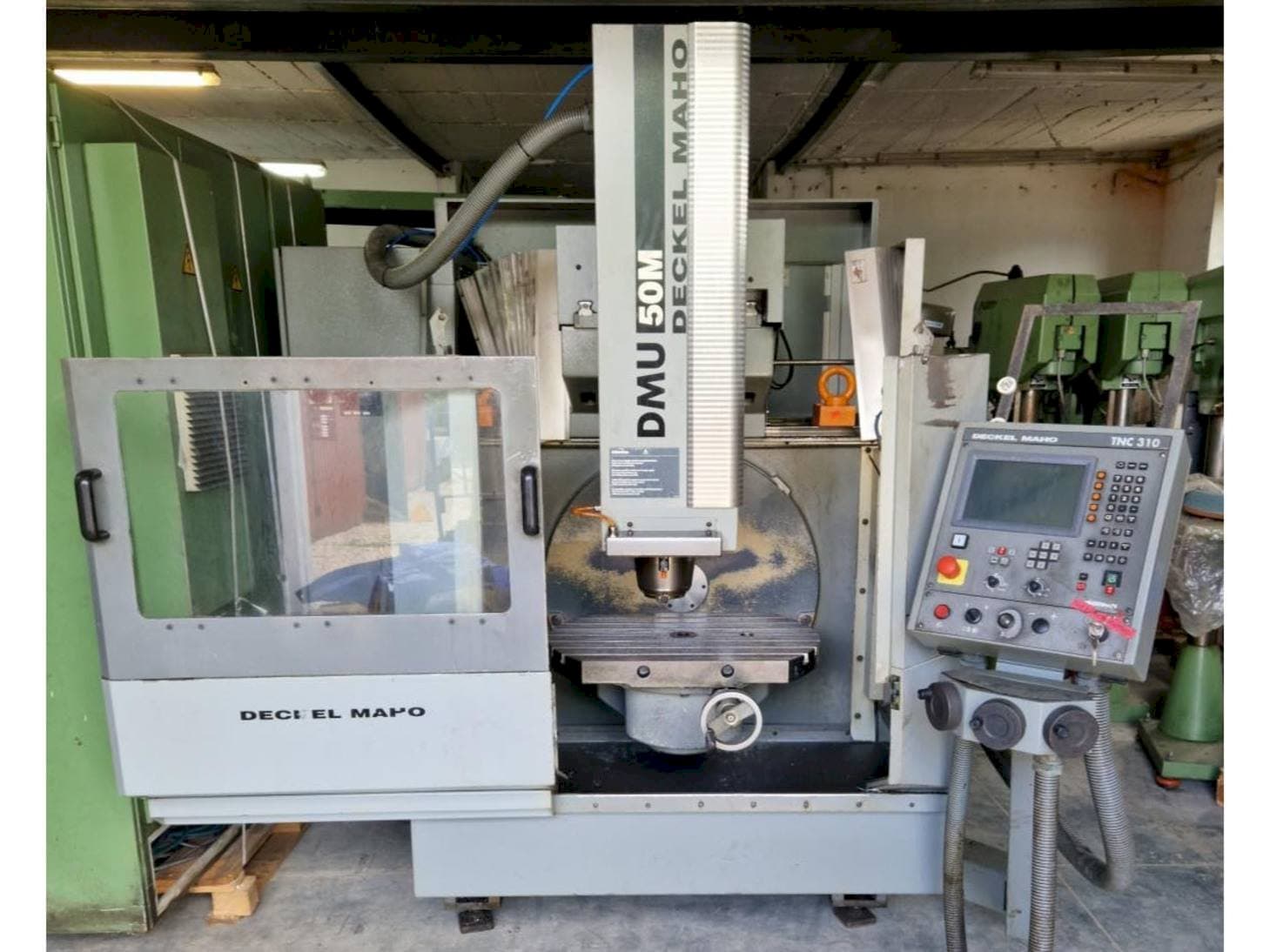 Mašīnas DECKEL MAHO DMU 50M  pretskats