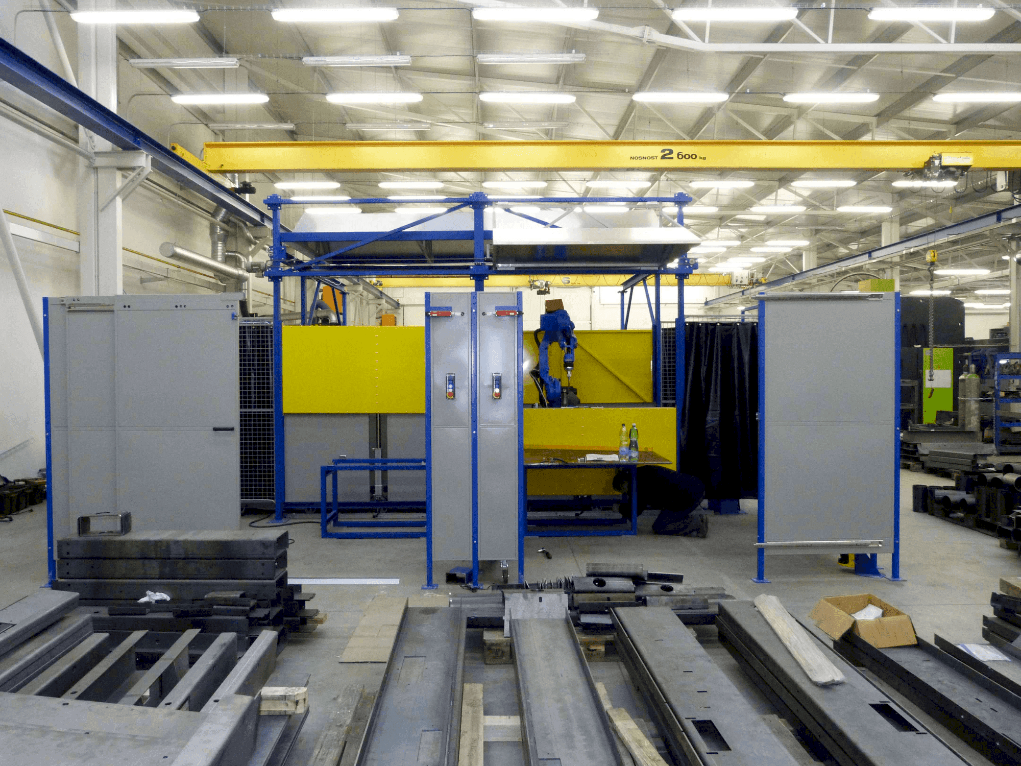 Mašīnas Yaskawa Motoman MA1900  pretskats