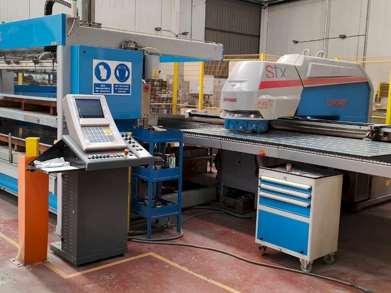 Mašīnas Euromac STX Plus 1250/30-2500 Flex 12 Hybrid  pretskats