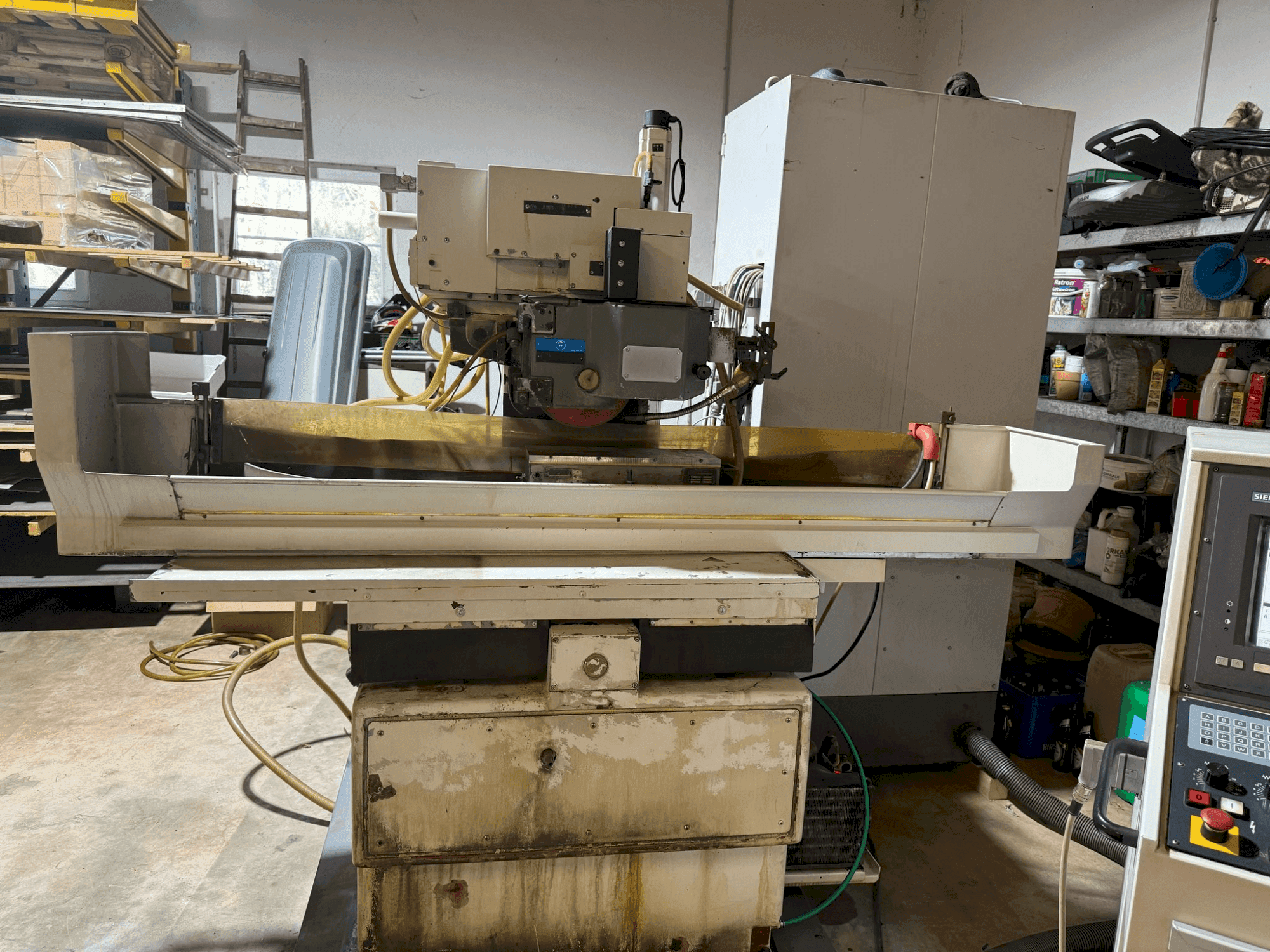 Mašīnas JUNG J 525C  pretskats