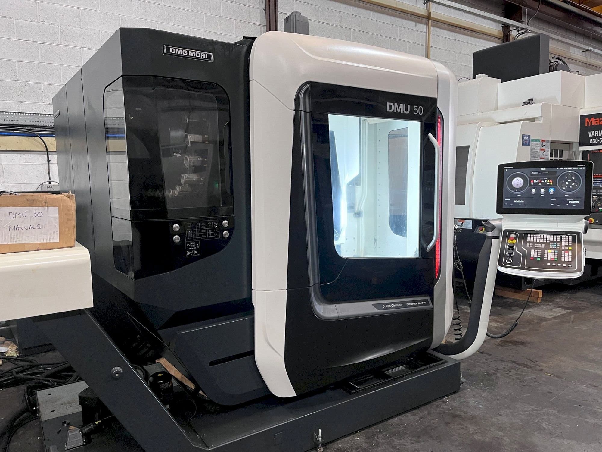 Mašīnas DMG DMU 50  pretskats