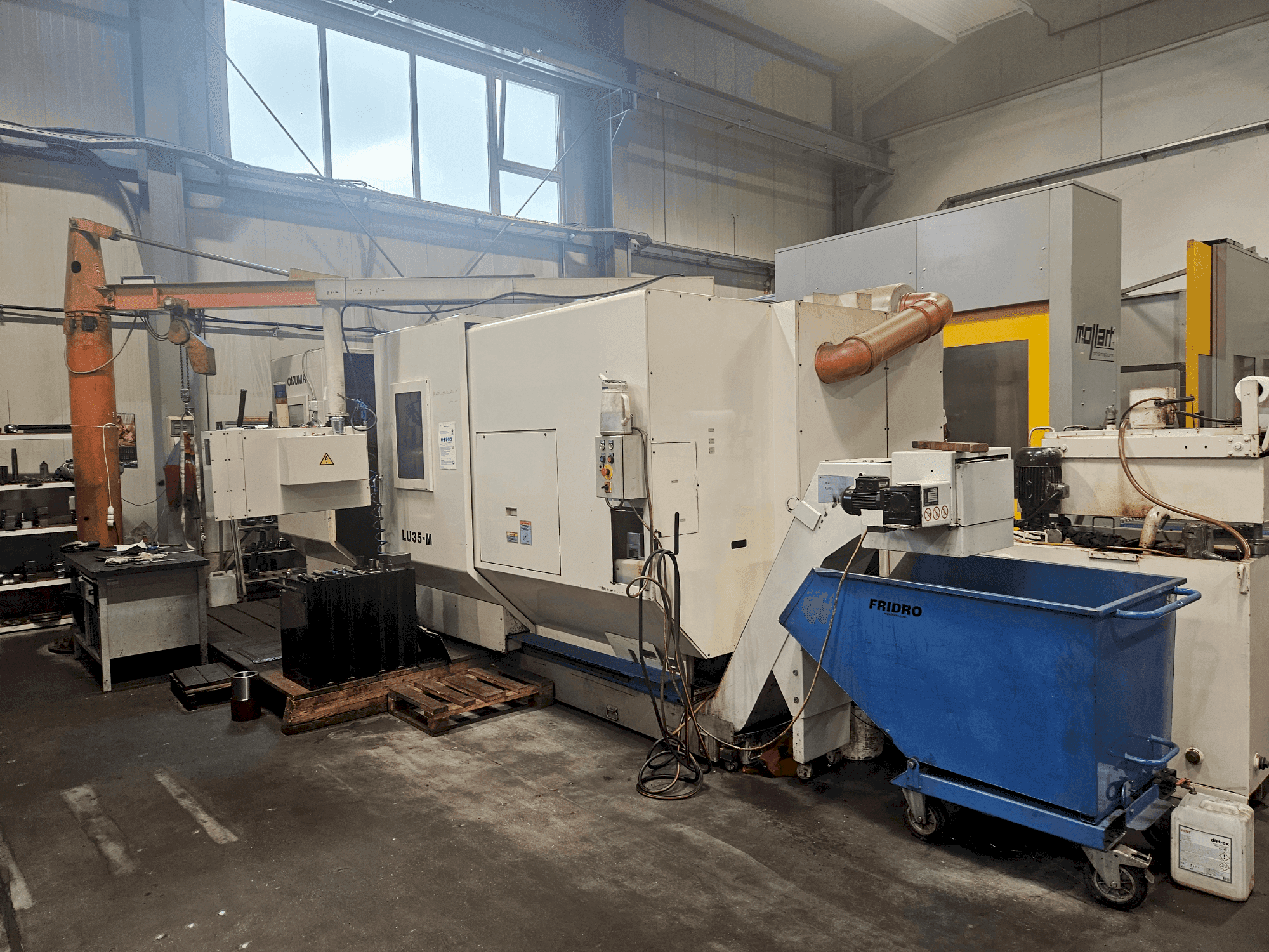 Mašīnas Okuma LU 35-M  pretskats