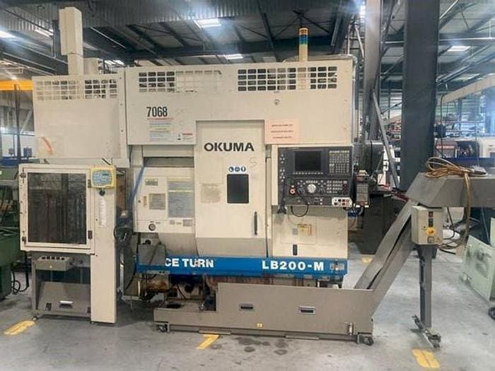 Mašīnas Okuma LB 200M pretskats