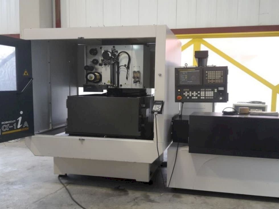 Mašīnas FANUC Robocut α-1iA  pretskats