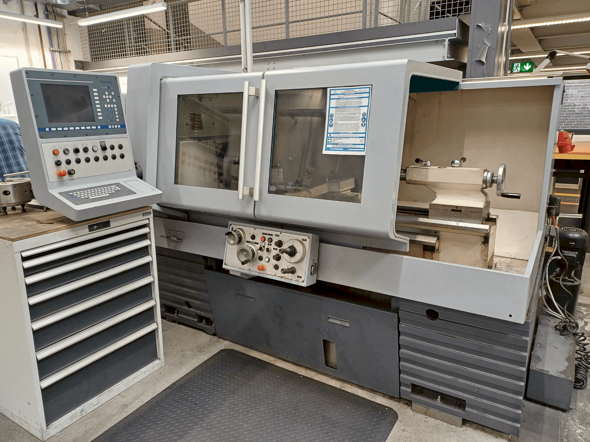 Mašīnas Weiler E40  pretskats