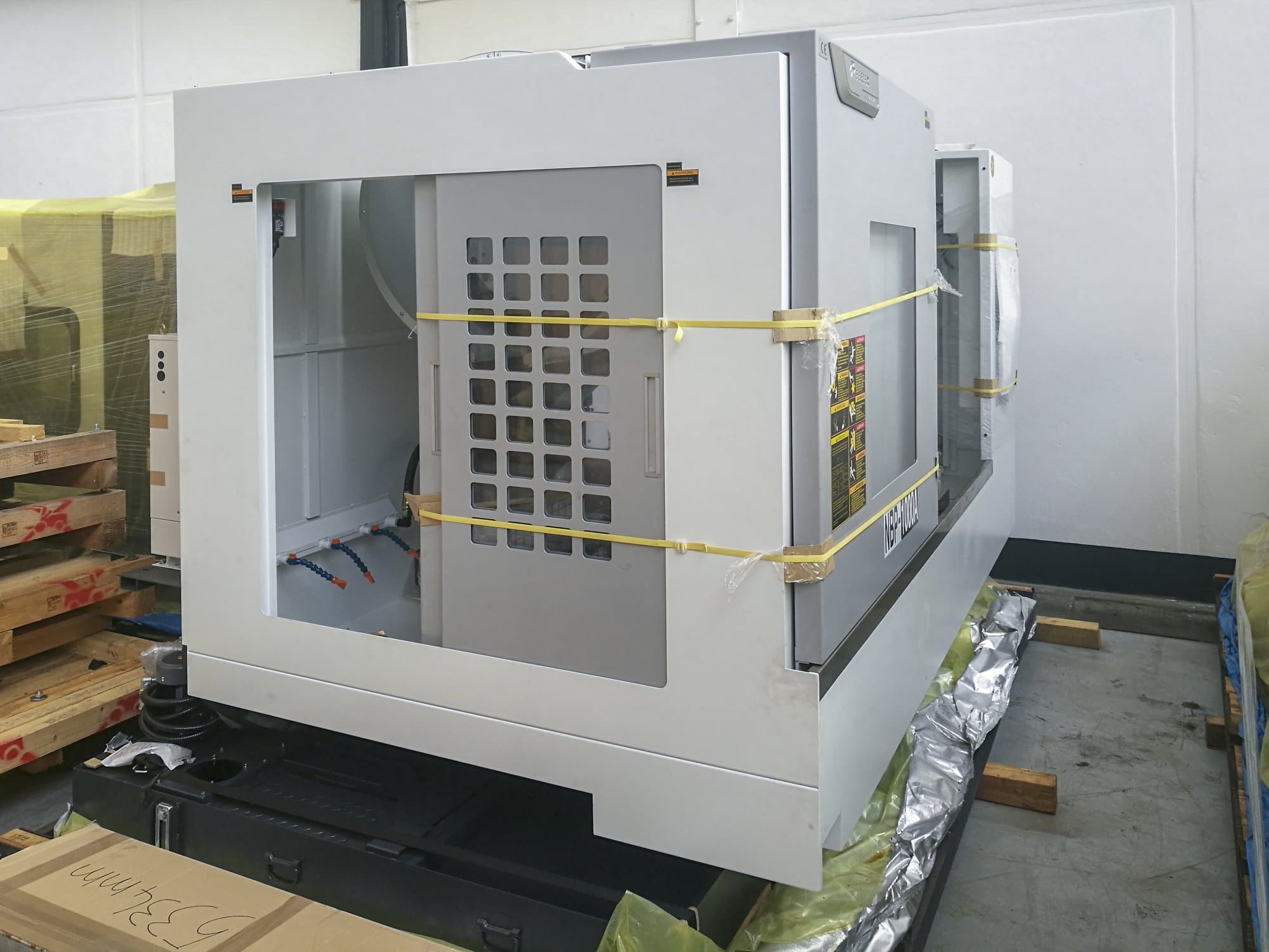 Mašīnas Feeler NBP-1000A skats  no kreisās puses