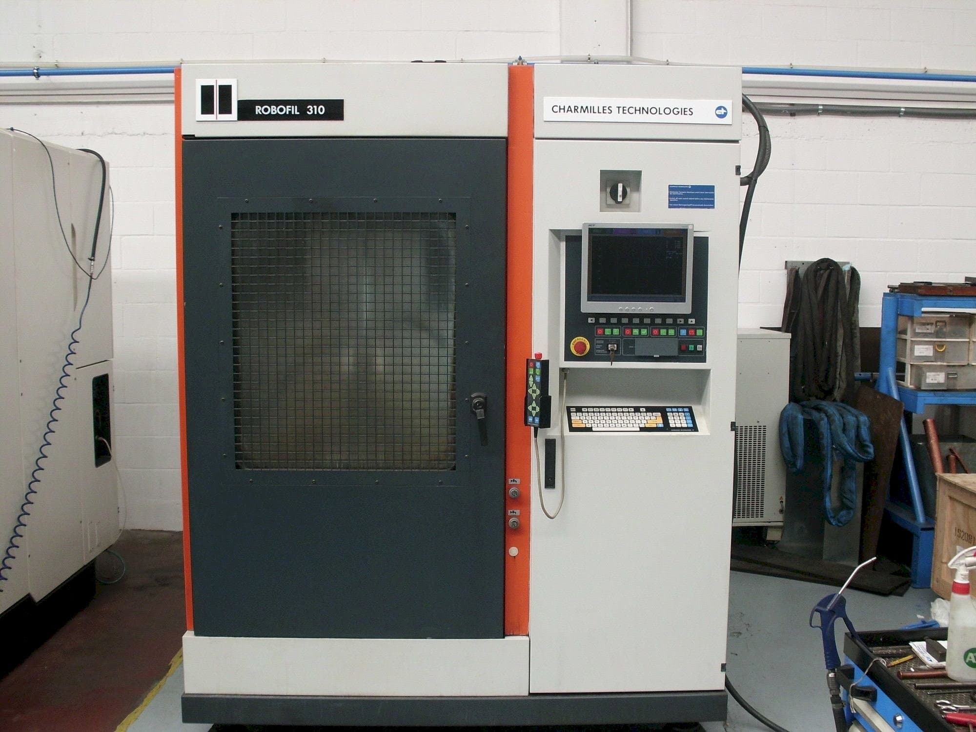 Mašīnas CHARMILLES Robofil 310  pretskats