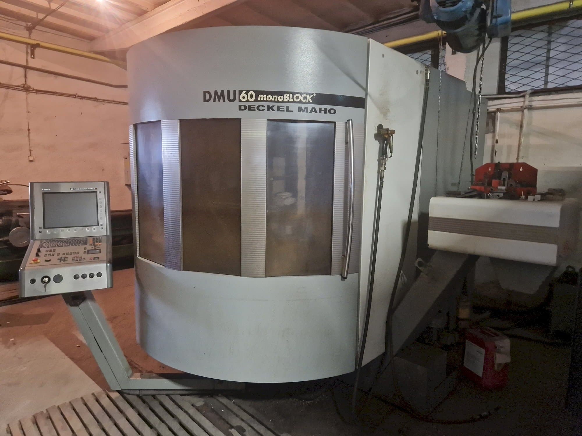 Mašīnas DECKEL MAHO DMU 60 monoBLOCK  pretskats