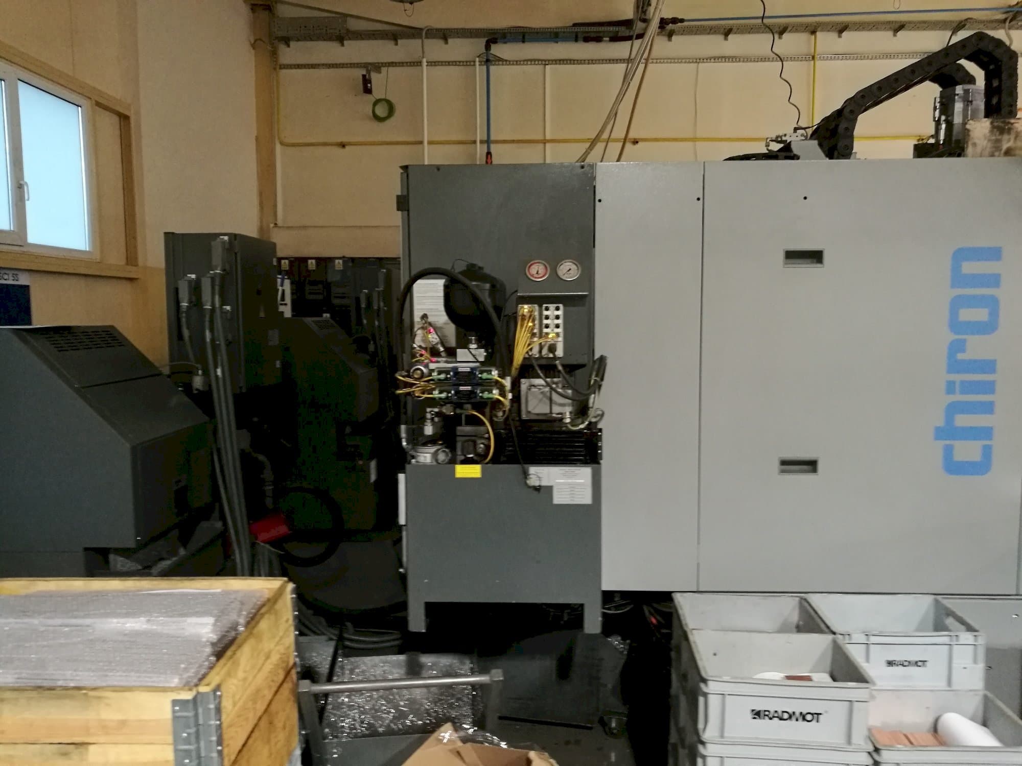 Mašīnas CHIRON FZ 12 KS  pretskats