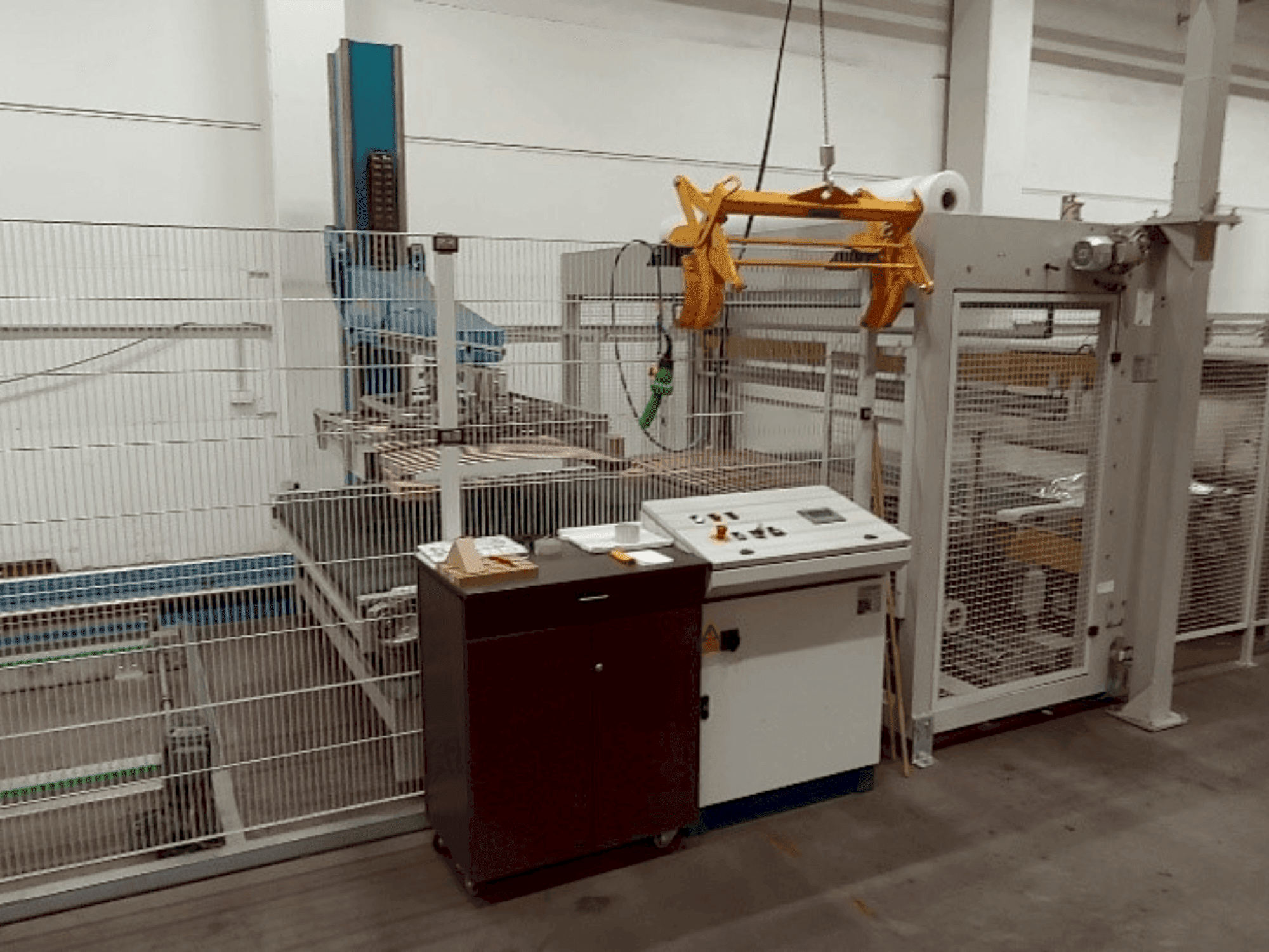 Mašīnas ERREGI 300 LP  pretskats