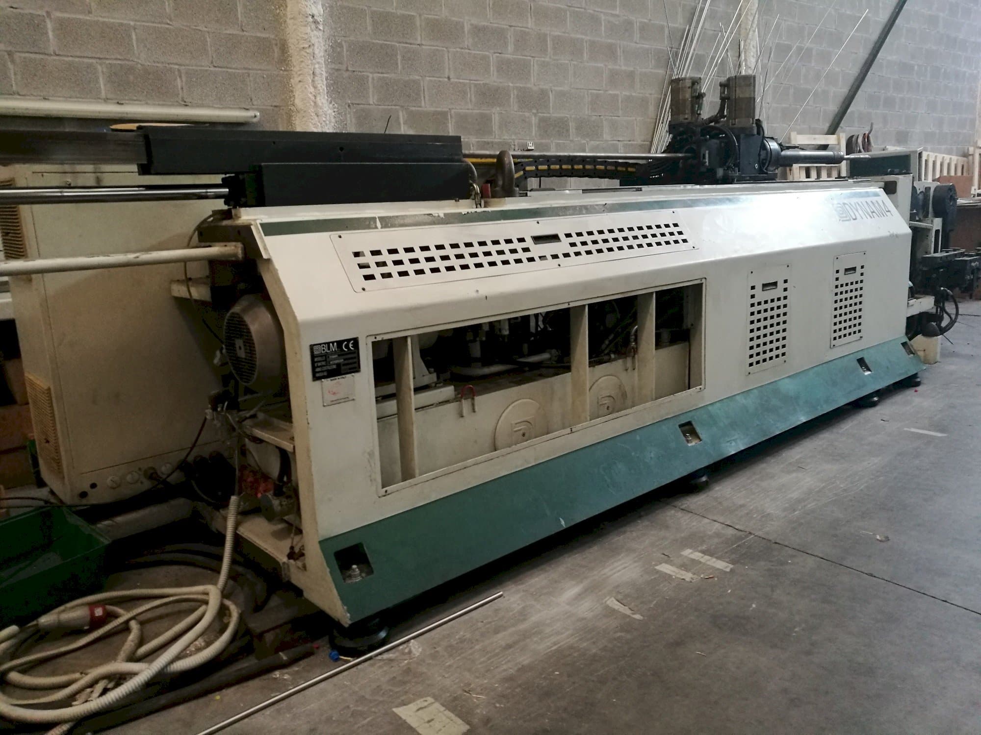 Mašīnas BLM DYNAM 4 skats  no kreisās puses