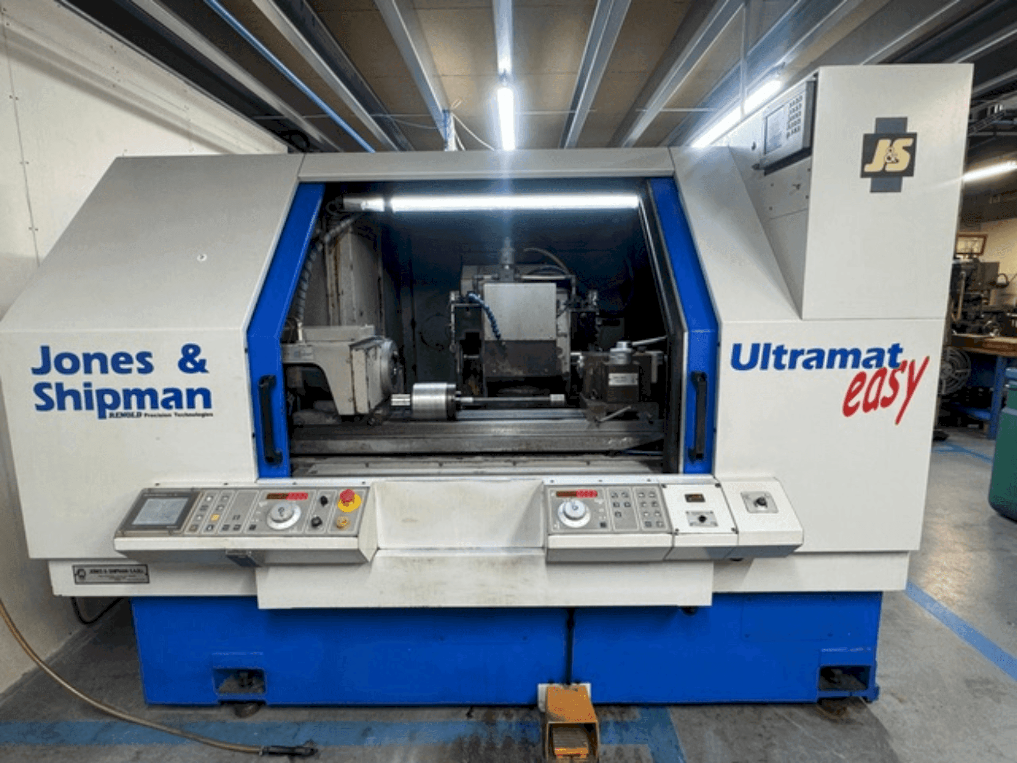 Mašīnas Jones & Shipman ULTRAMAT EASY CNC  pretskats