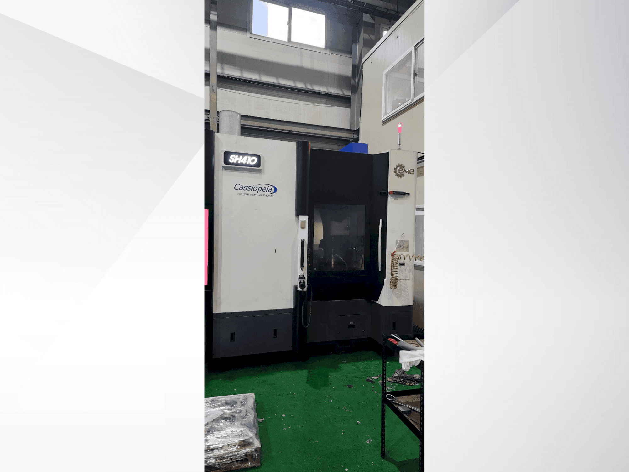 Mašīnas SMG SH410  pretskats