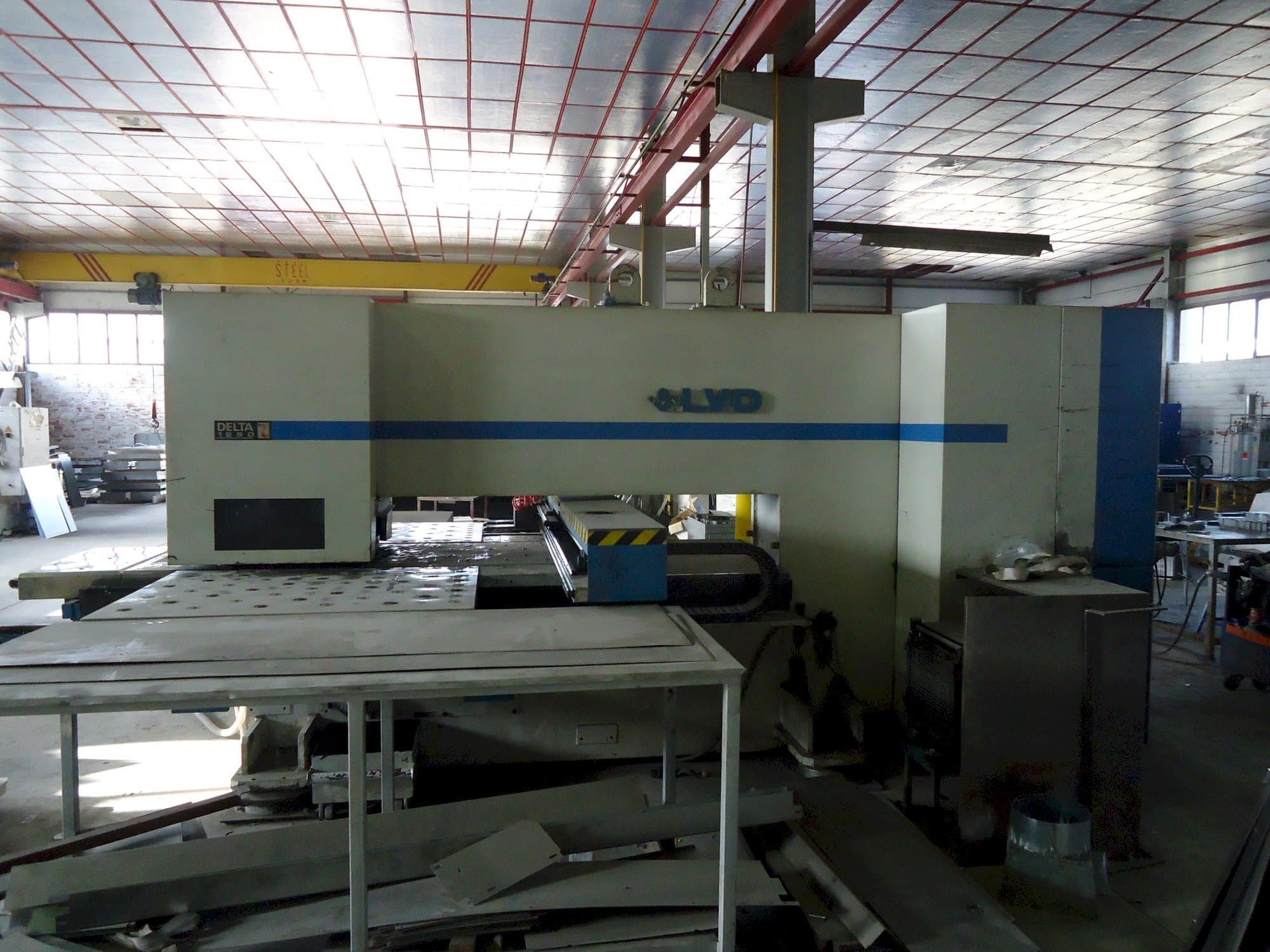 Mašīnas LVD delta 1250  pretskats