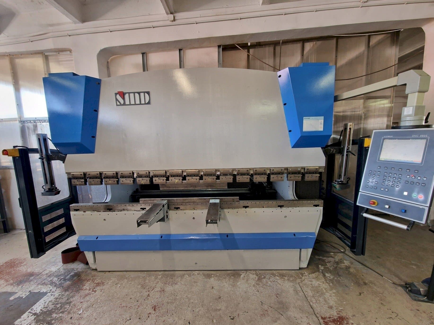 Mašīnas SMD PBH 3100  pretskats