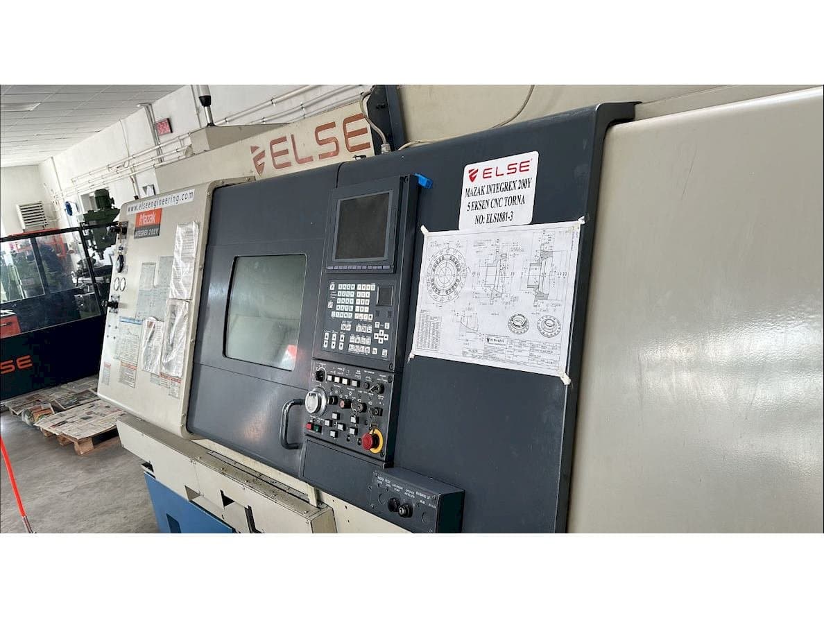 Mašīnas Mazak Integrex 200Y pretskats