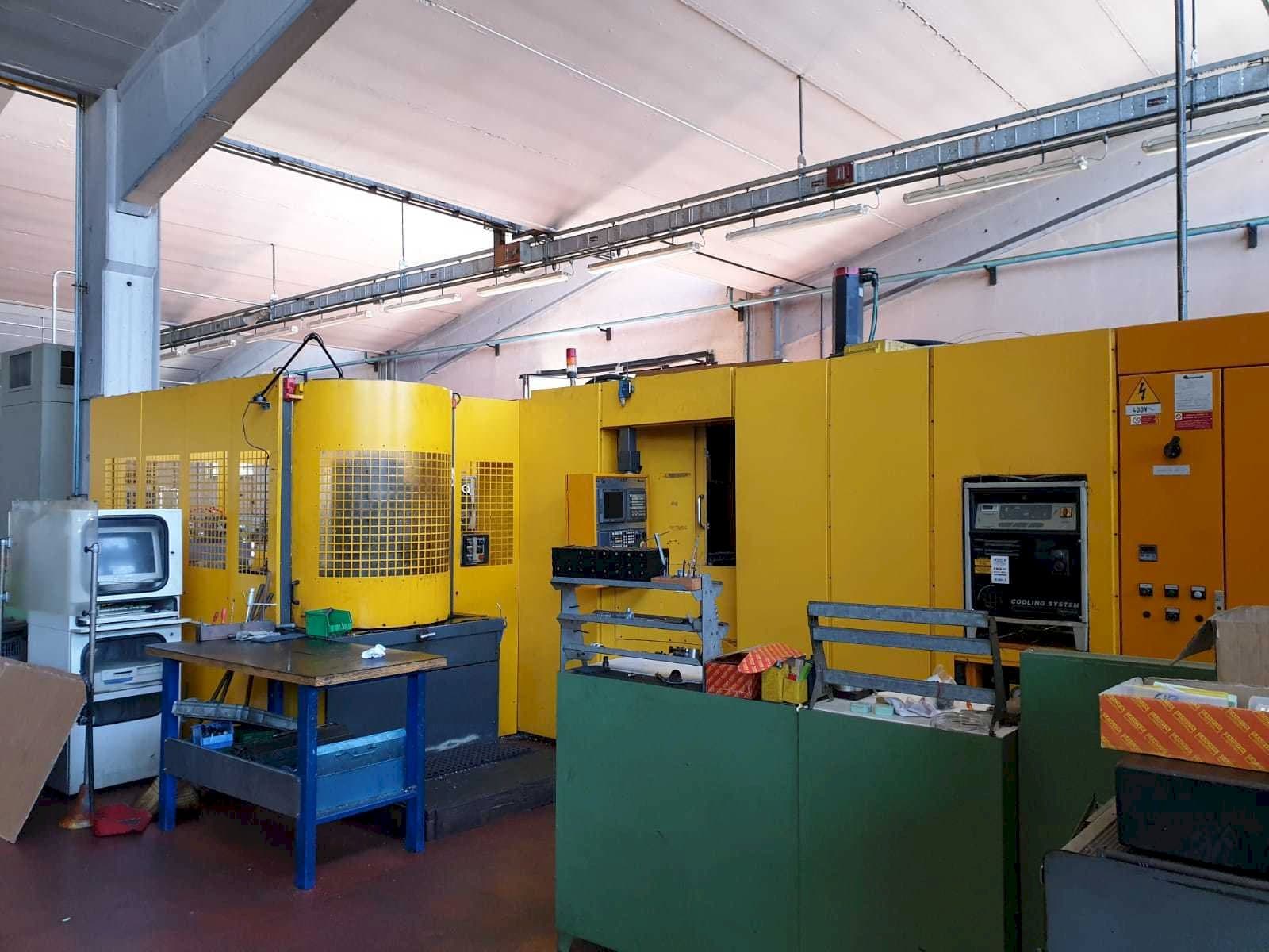 Mašīnas Mandelli Thunder 500  pretskats