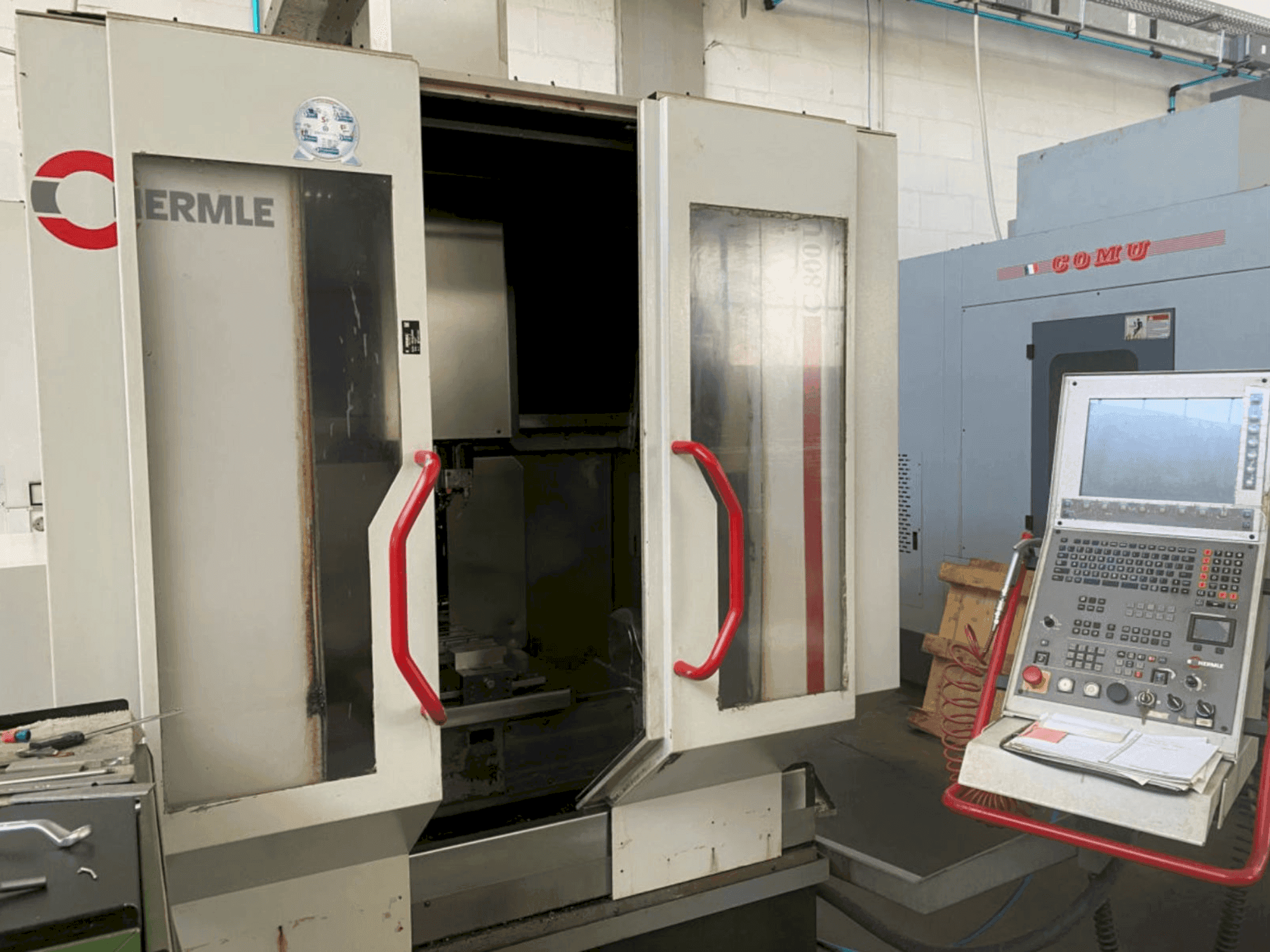 Mašīnas HERMLE C 800 U  pretskats