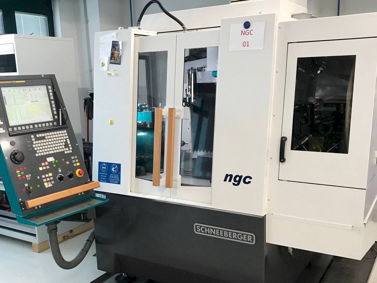 Mašīnas Schneeberger NGC  pretskats