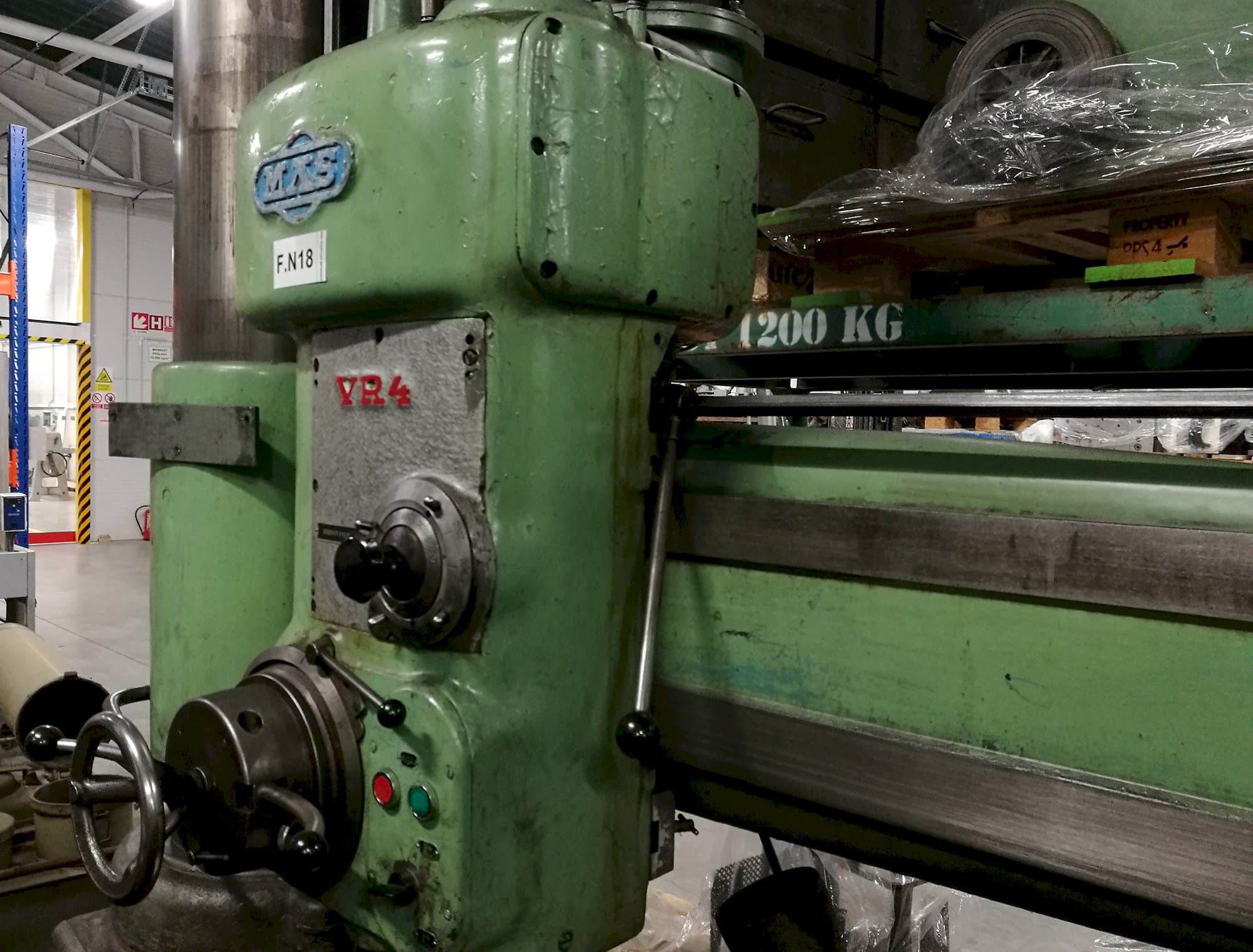 Mašīnas KOVOSVIT MAS skats VR 4 no kreisās puses