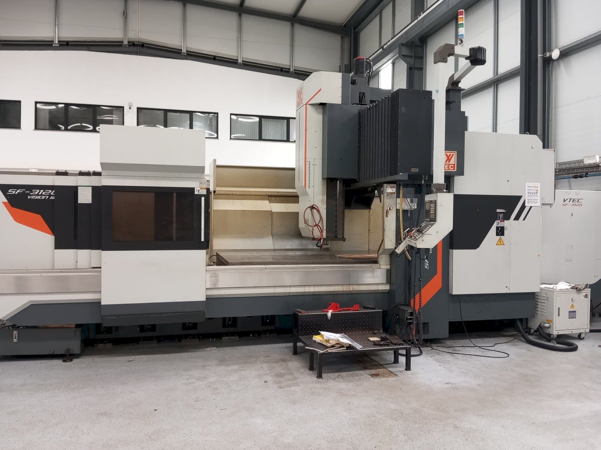Mašīnas Vision Wide VTEC SF-3120 pretskats