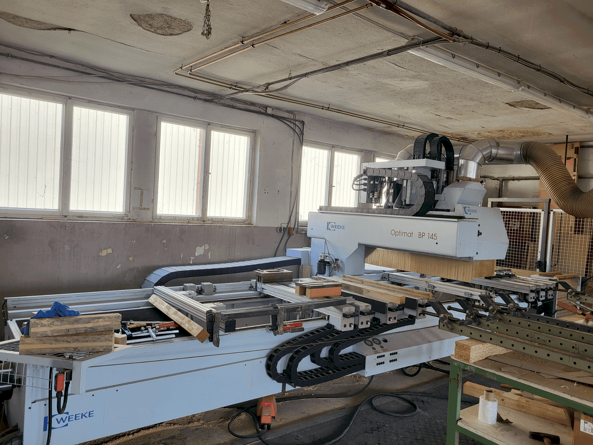 Mašīnas Weeke Optimat BP145  pretskats