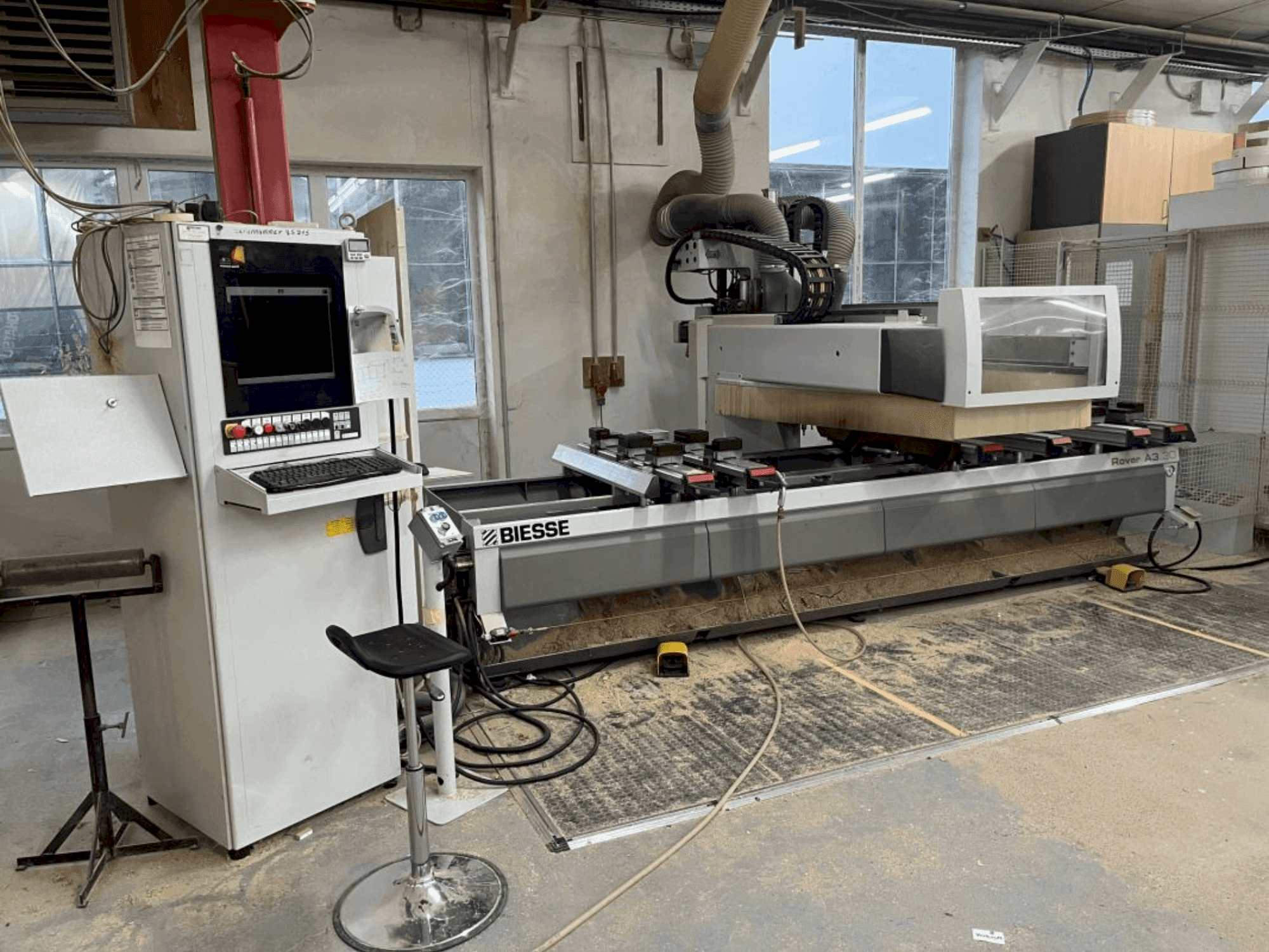 Mašīnas BIESSE ROVER A  pretskats