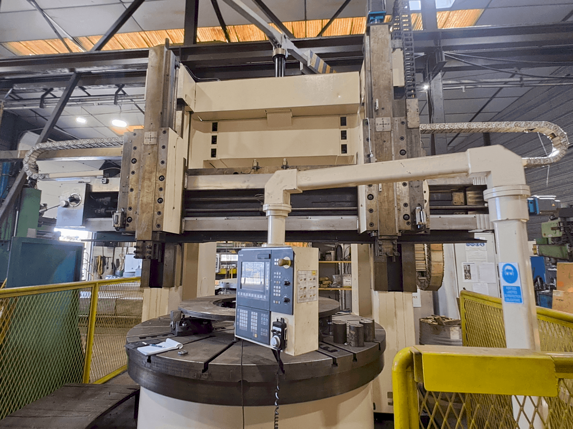 Mašīnas WUXI C 5225x16/10  pretskats