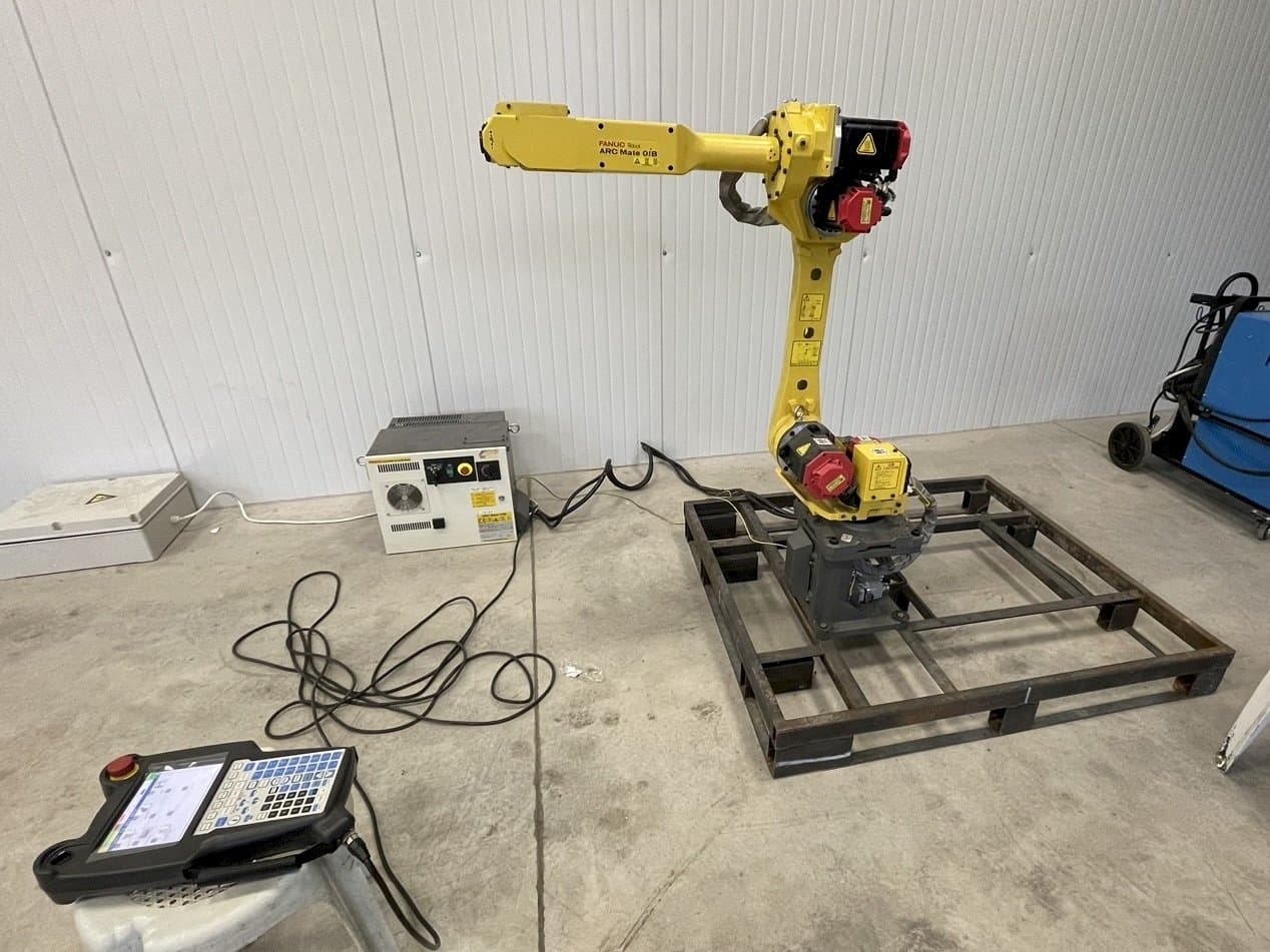Mašīnas FANUC Arc mate 0iB pretskats