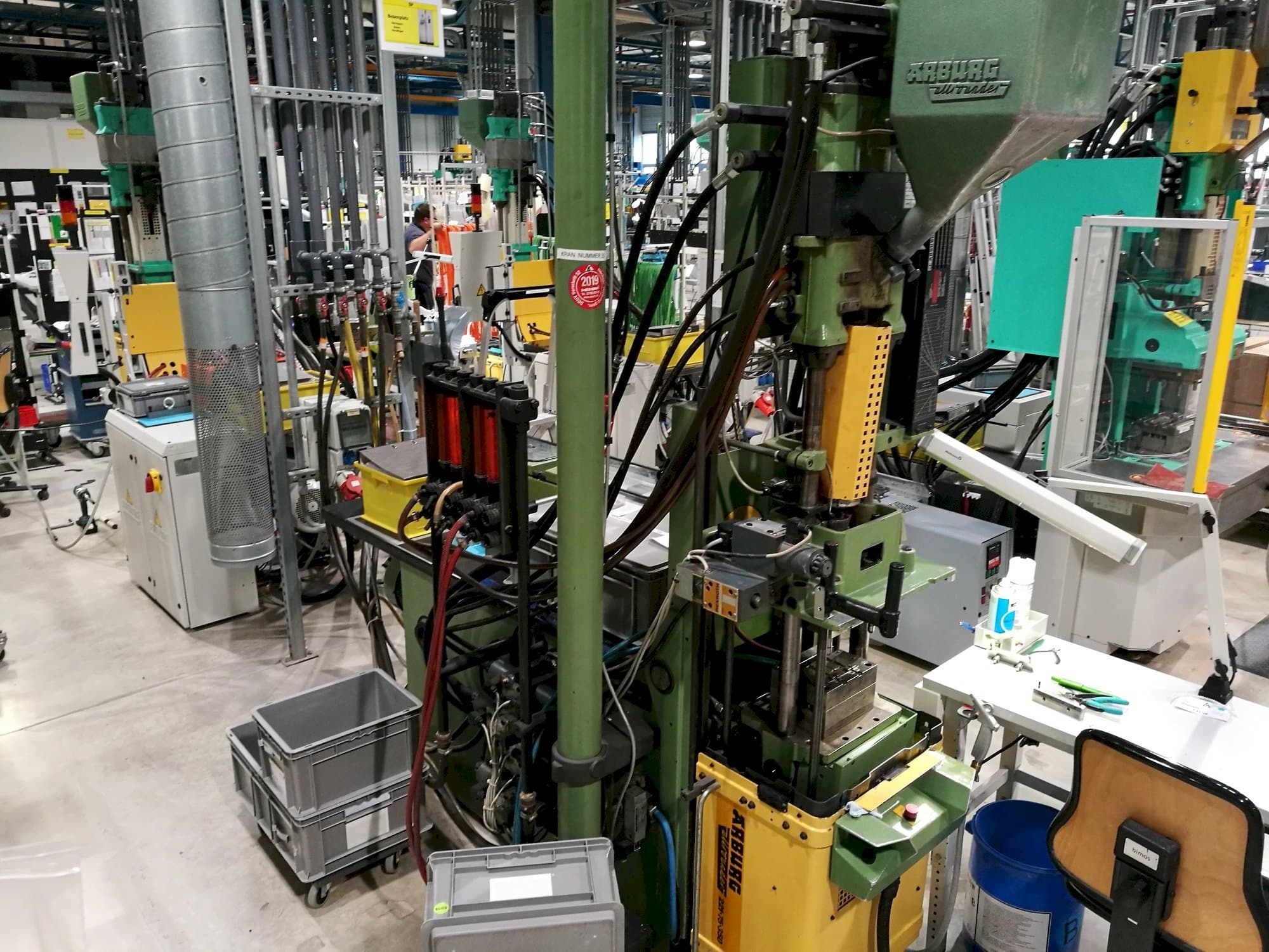 Mašīnas Arburg 221-75-350  pretskats