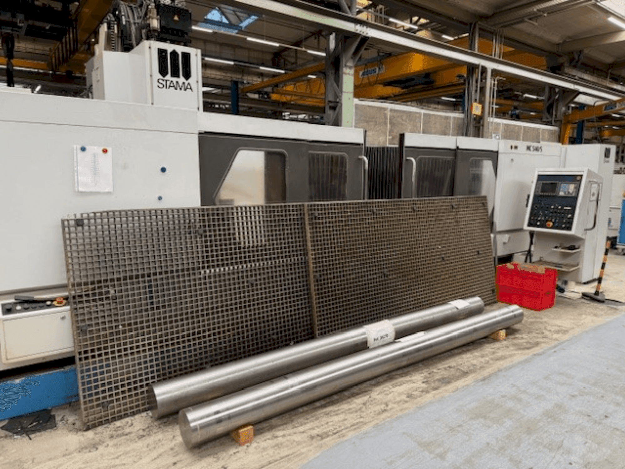 Mašīnas STAMA MC 540  pretskats