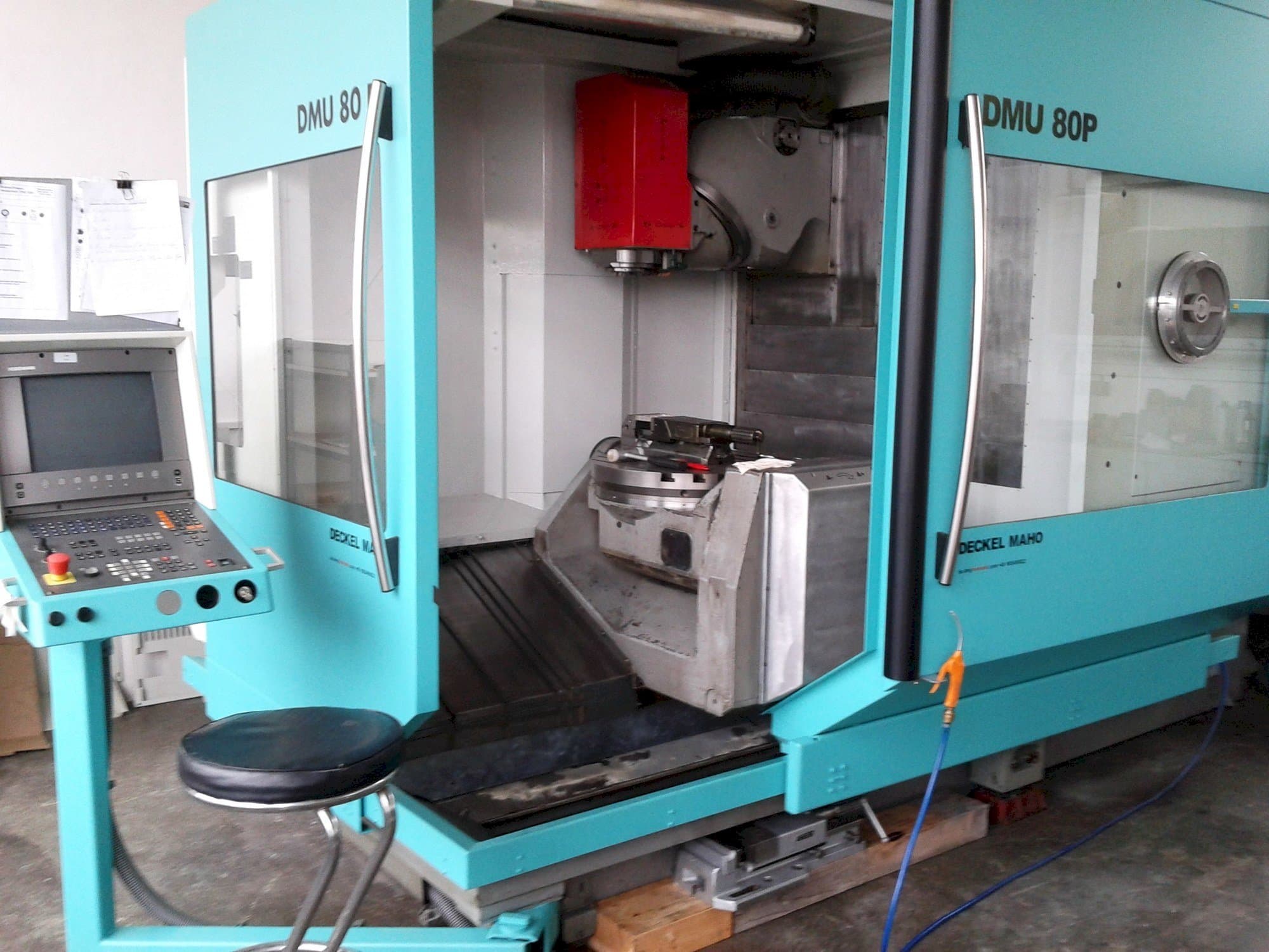 Mašīnas DECKEL MAHO DMU 80P  pretskats