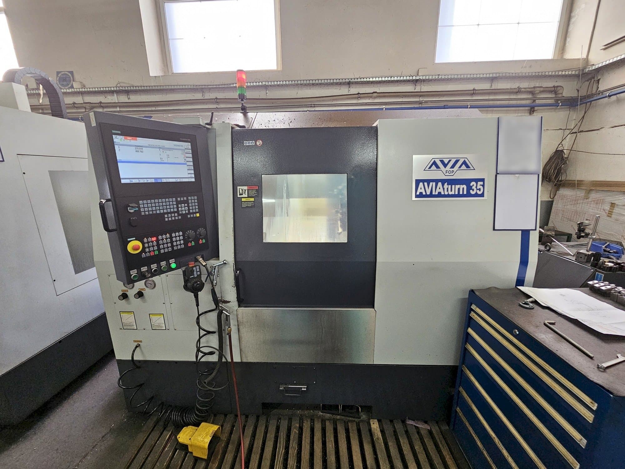 Mašīnas Avia									 AVIAturn 35  pretskats