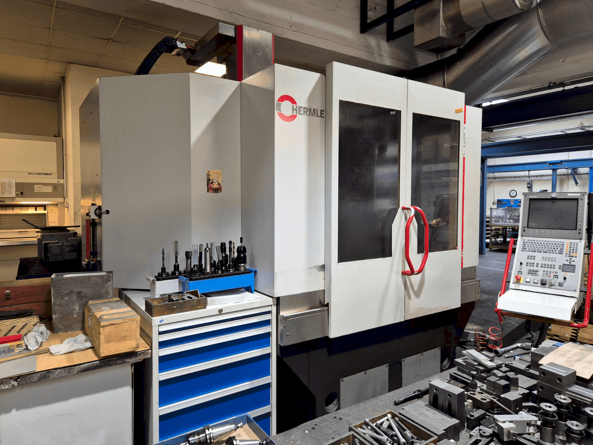 Mašīnas HERMLE C 1200 V  pretskats