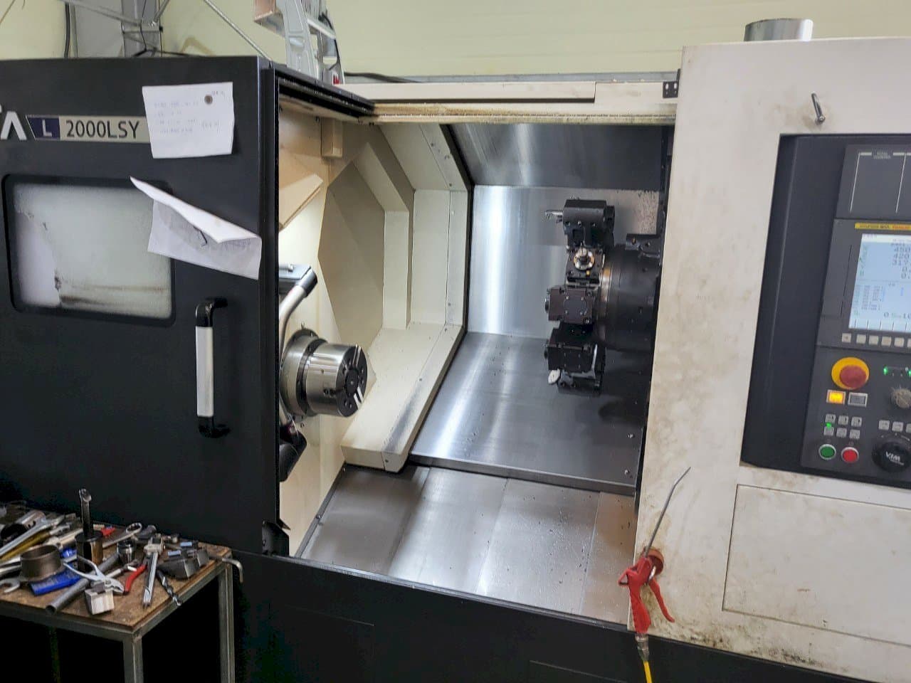 Mašīnas Hyundai Wia L2000LSY  pretskats