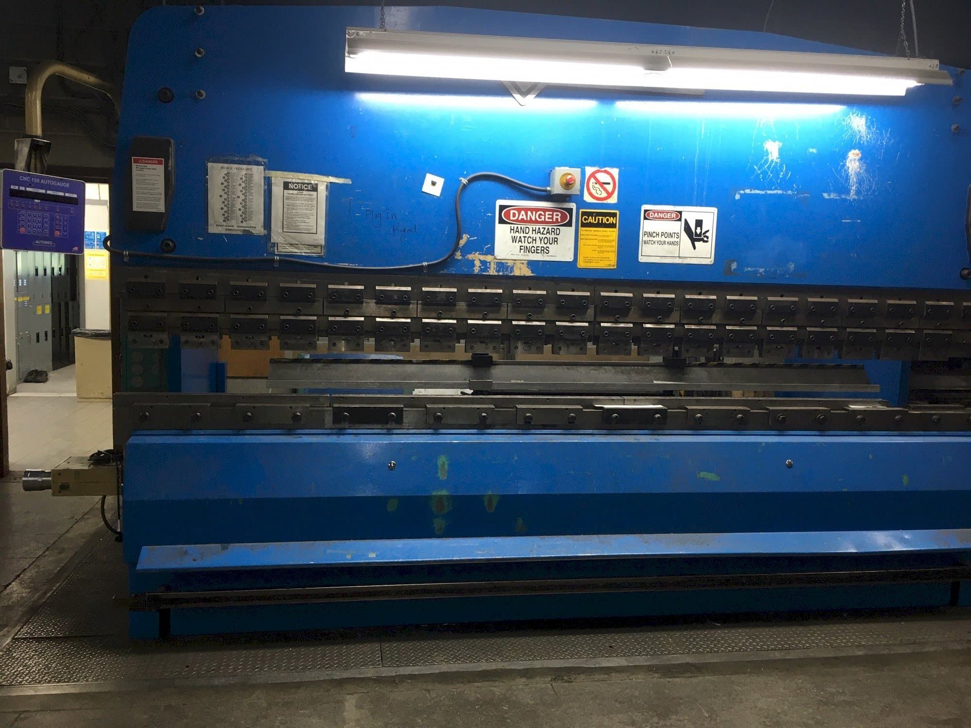 Mašīnas PROMECAM 204  pretskats