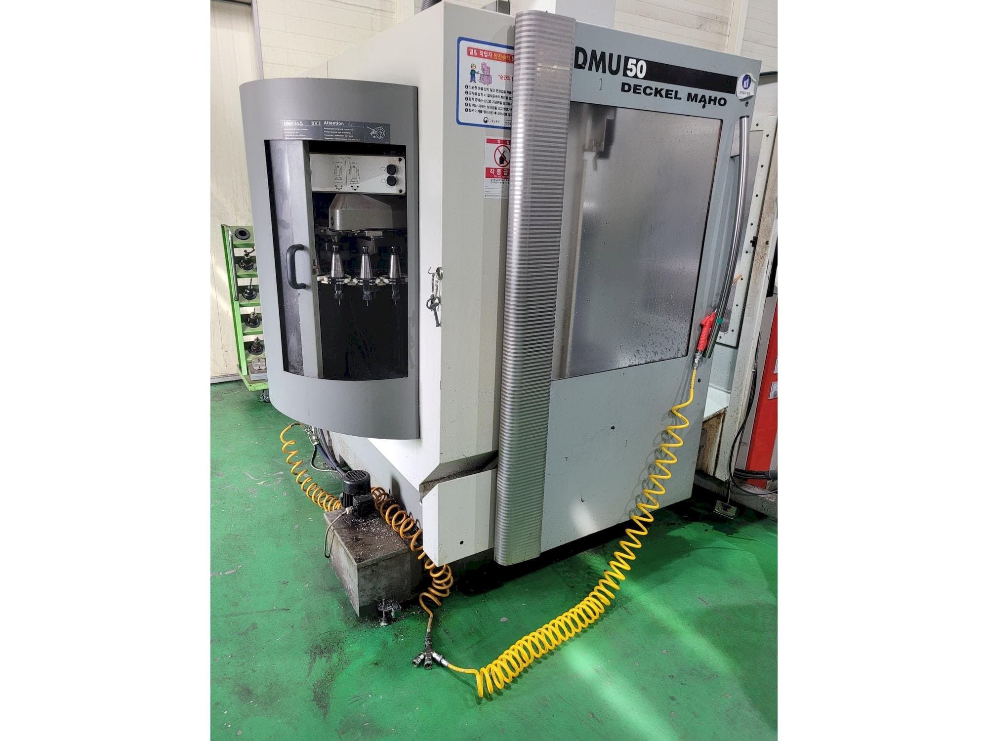Mašīnas DECKEL MAHO DMU 50  pretskats