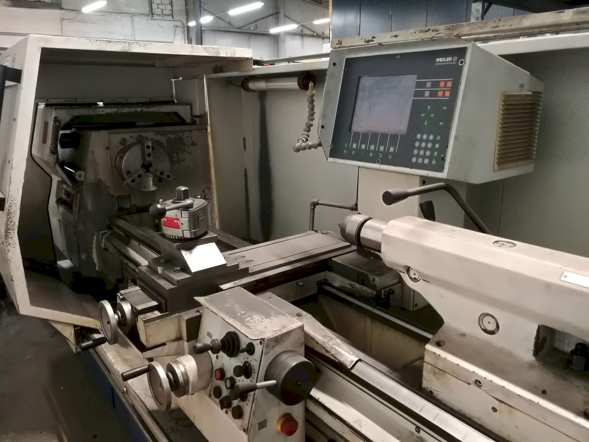 Mašīnas Weiler E50/2  pretskats