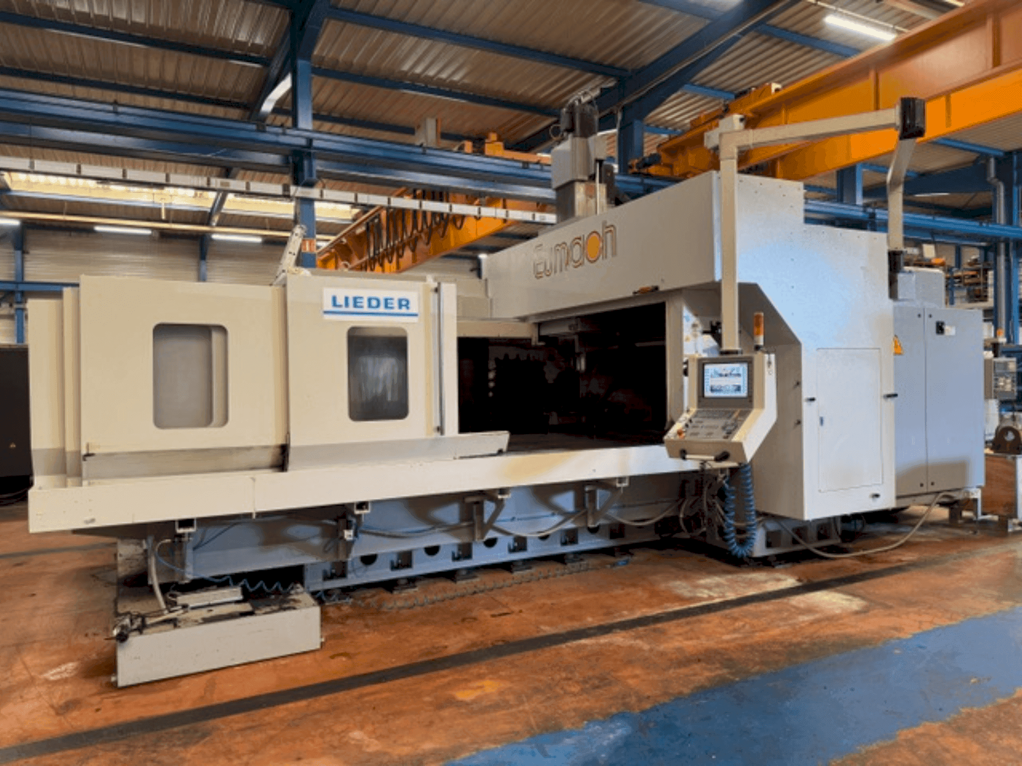 Mašīnas Eumach DVM-3021  pretskats