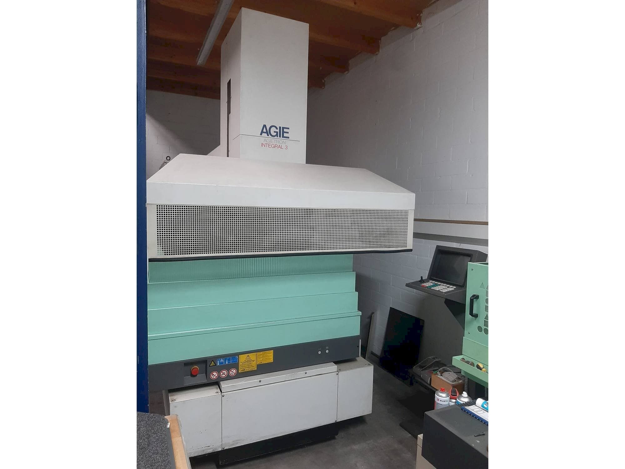 Mašīnas AGIE Agietron Integral 3  pretskats