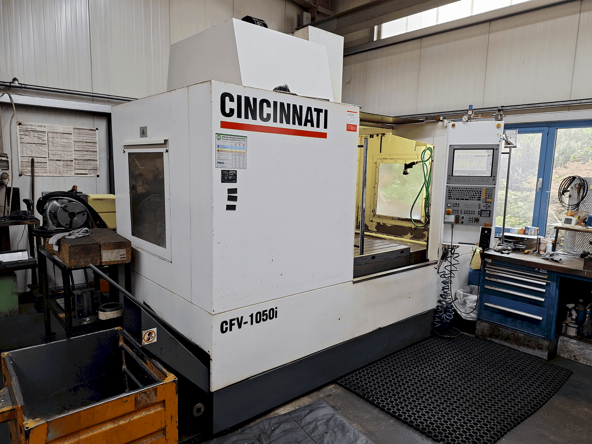 Mašīnas Cincinnati CFV-1050i  pretskats