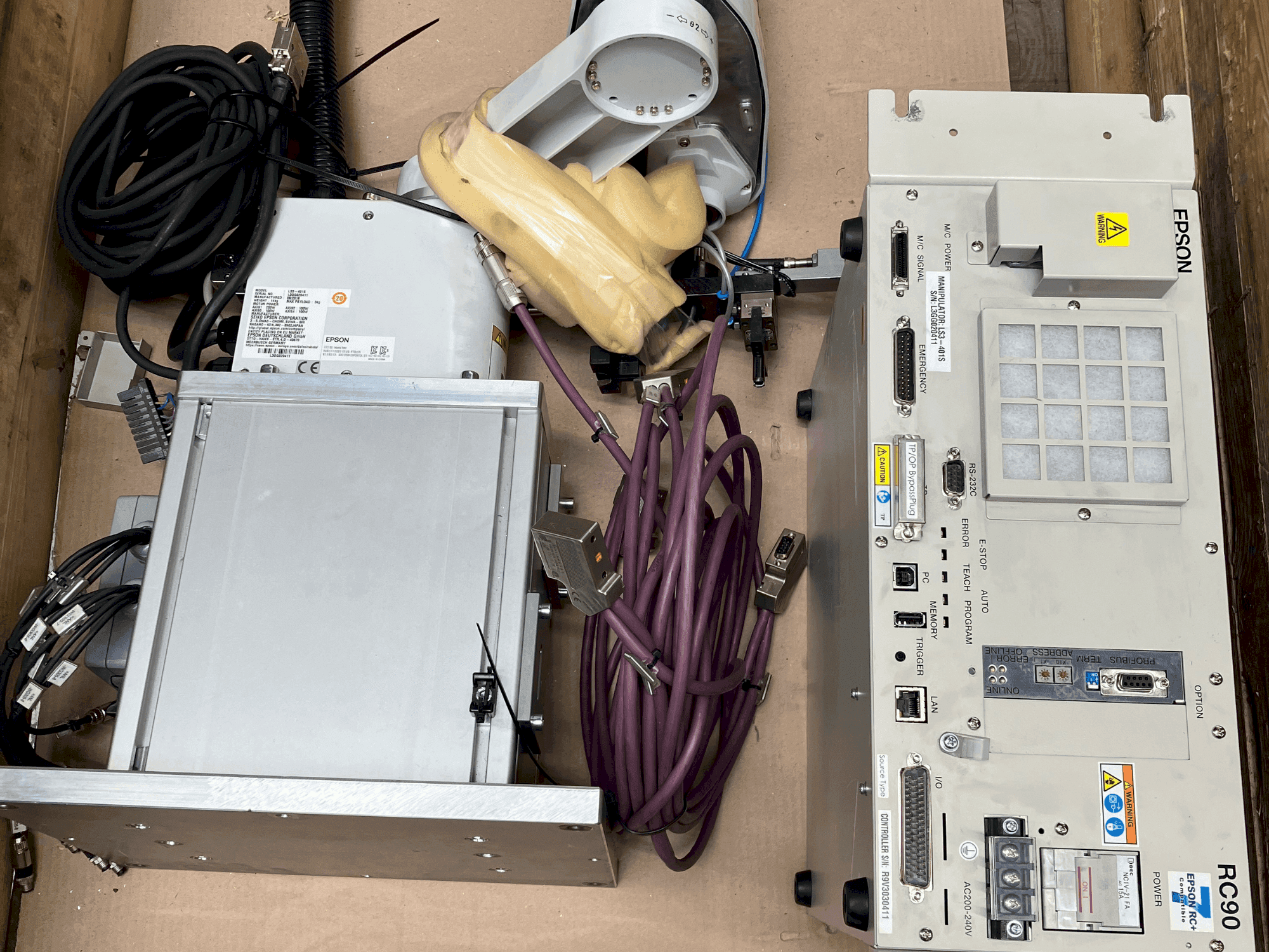 Mašīnas EPSON LS6-602S  pretskats
