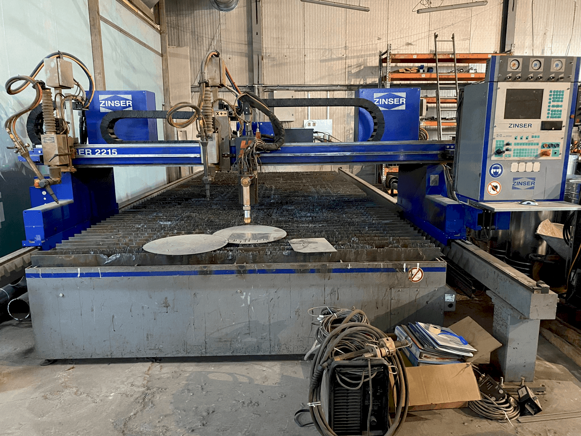 Mašīnas ZINSER 2215  pretskats