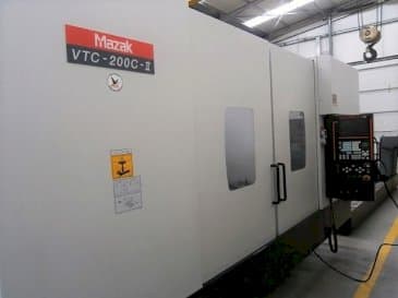 Mašīnas Mazak VTC-200C pretskats