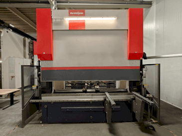 Mašīnas Bystronic Xpert100x3100 pretskats