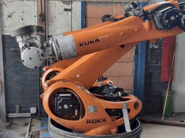 Mašīnas KUKA KR 90 R3100 extra C-F-HP  pretskats